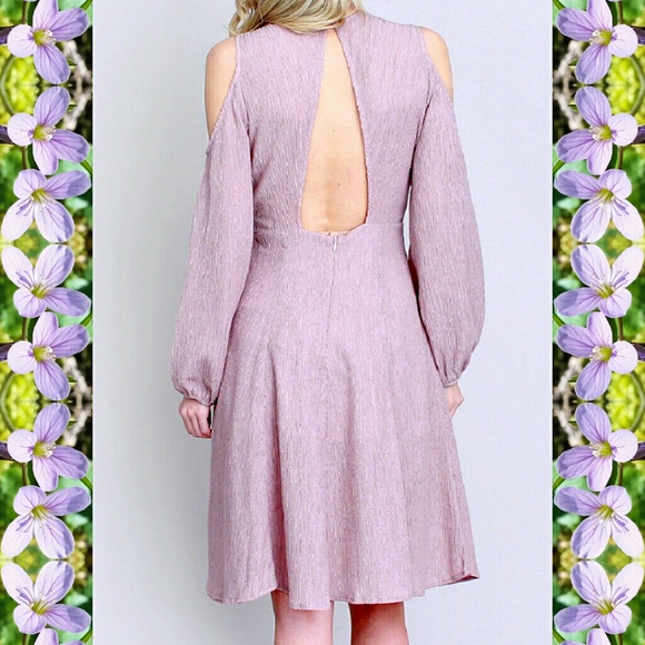 Cold-shoulder knee-length dress - Picture 2 of 3